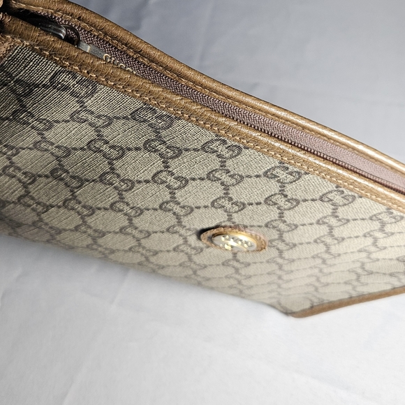 SOLD Gucci Interlocking GG Pouch/Clutch/Cosmetic Bag - Picture 2 of 16